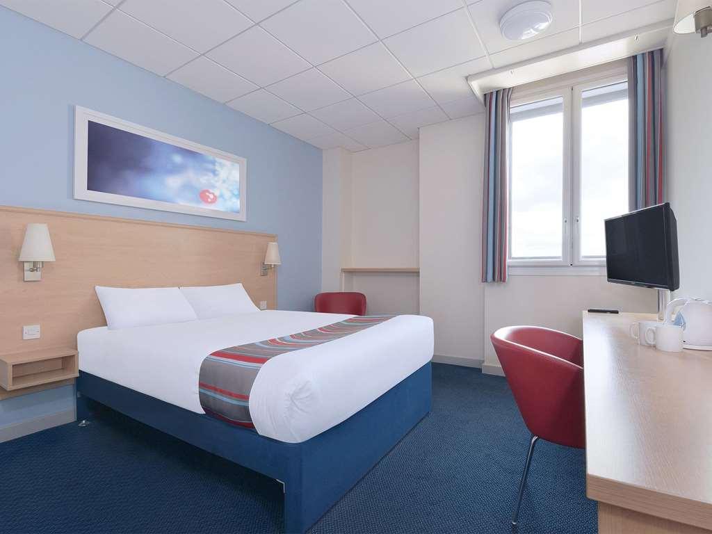 Travelodge Nottingham Central Habitación foto